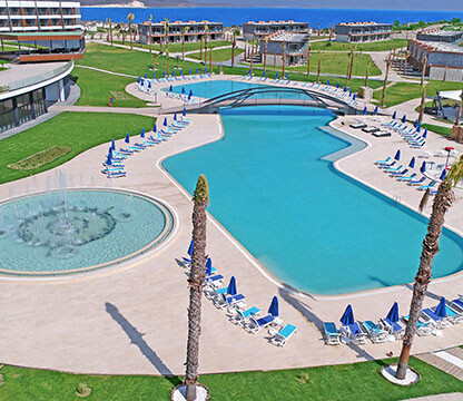 XO Holiday Resort Hotel Havuz